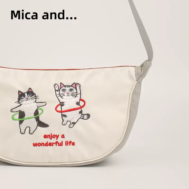 Mica and原创设计拼色刺绣饺子包休闲单肩斜挎包腋下包手机包胸包