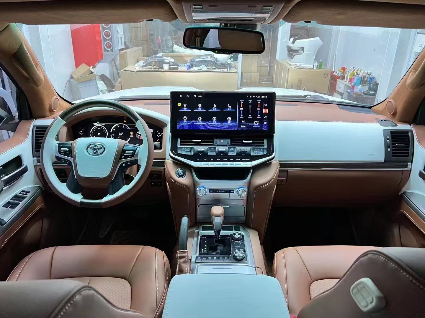 Suitable for Toyota Cruiser Lc200 Modified and Upgraded Lc300 Central Control Android Large Screen Car Navigation 16.3inch
