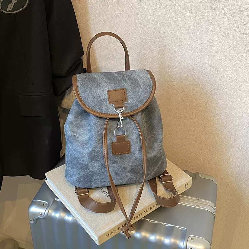 韩版复古休闲洋气双肩包包女2025秋季时尚轻便休闲外出通勤小背包