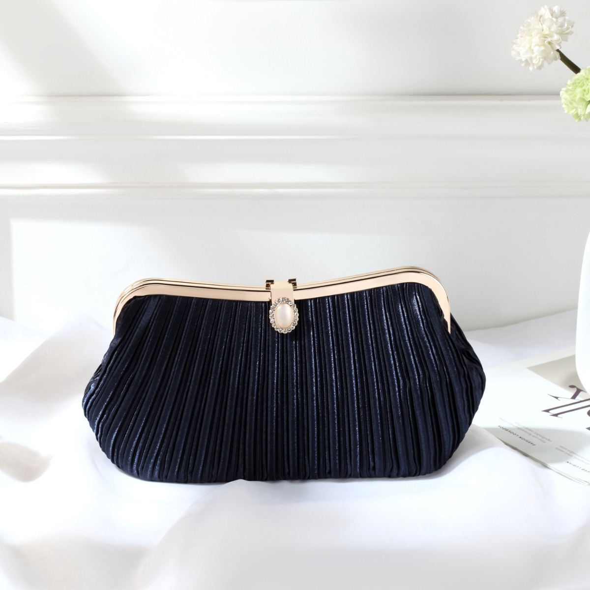 Comercio electrónico transfronterizo Estilo japonés Hardware plisado europeo y americano Bolsa de banquete Bolsa de vestir Bolsa de embrague Bolsa de noche Bolsa de fiesta