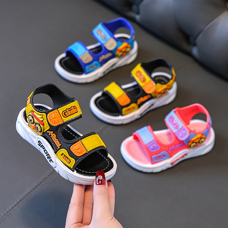 Sandalias para niños de verano 2025 niños velcro antideslizante con suela suave zapatos de playa casuales zapatos para bebés de niñas
