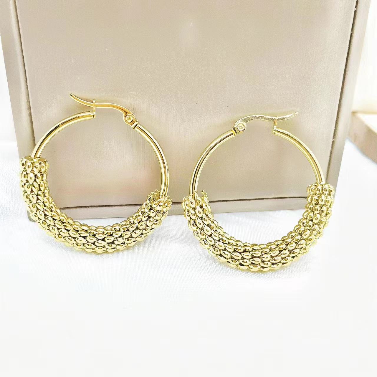 1 Pair Vacation Solid Color Plating Stainless Steel Hoop Earrings display picture 6