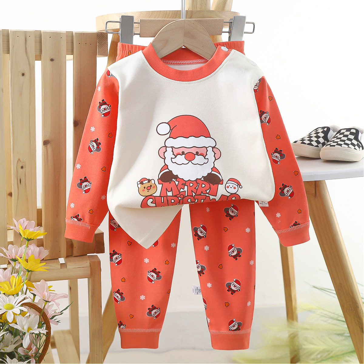 P12-Santa Claus