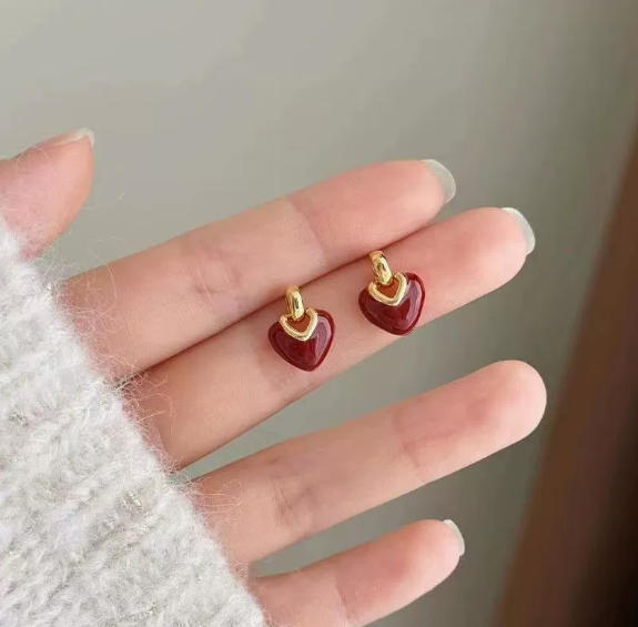 48# Retro Red Love Heart Earrings
