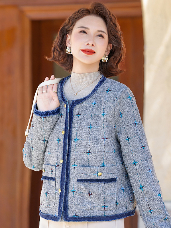 俏雅莹年轻妈妈装秋季开衫2025新款小香风上衣大码中老年女装外套|undefined