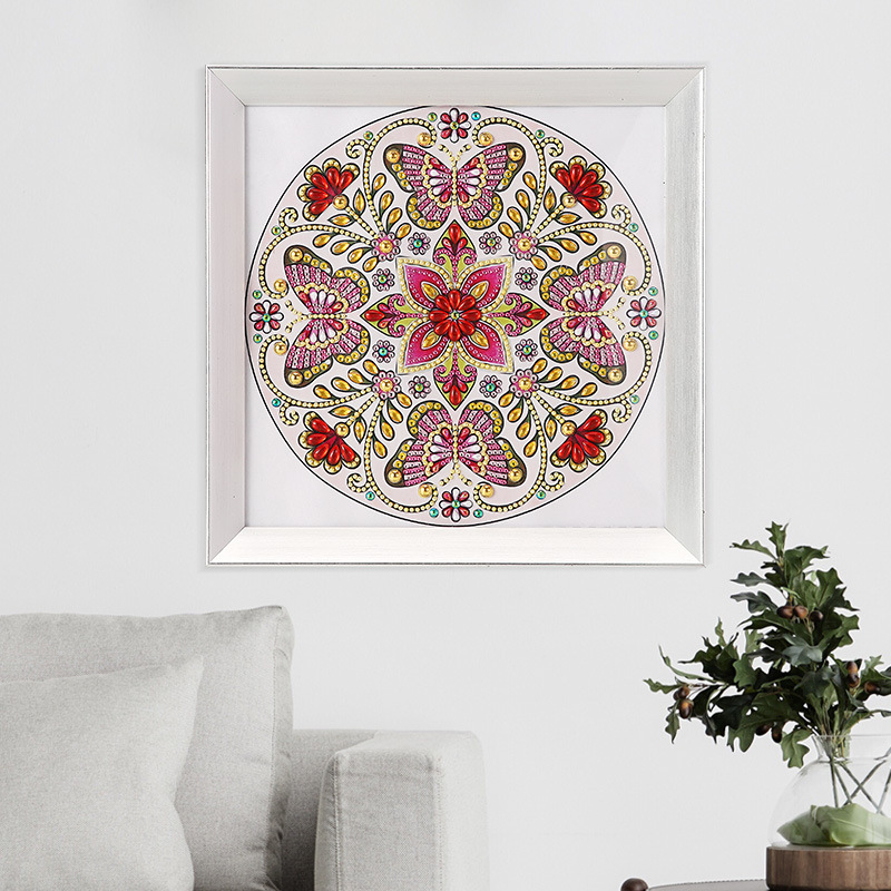 Ventas transfronterizas calientes nórdicas pinturas de diamantes 5D de forma extraña mariposa dibujos animados puntos de perforación fábrica venta directa pintura decorativa al por mayor