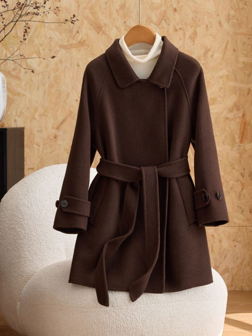 Double-Sided Cashmere Coat for Women 2026 Autumn and Winter New Style Short Luxury Loose Woolen Coat for Petite Women with a High-End Feel Double-Sided Cashmere Coat for Women 2026 Autumn and Winter New Style Short Luxury Loose Woolen Coat for Petite Women with a High-End Feel
