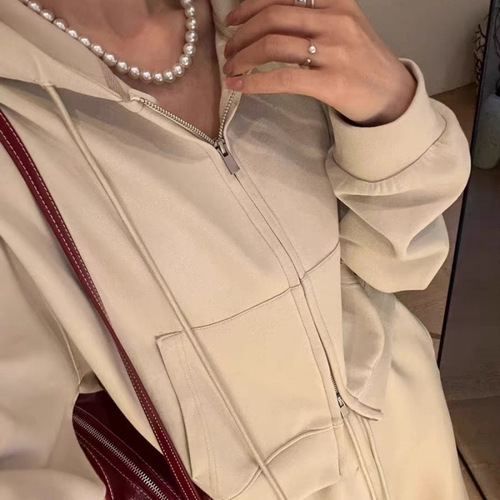 Early Spring Set with Tea-Centric Two-Piece Women's High-End Hooded Sweatshirt and Wide-Leg Pants for Sporty Leisure