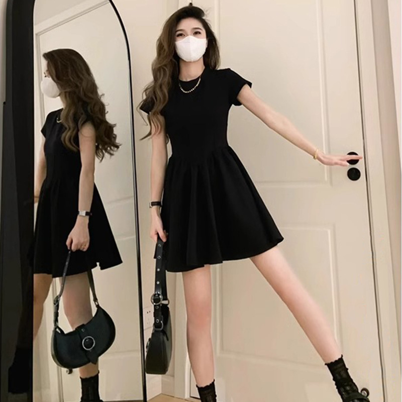 Little Black Dress with Fishbone Waist-Cinching Design for Women, 2026 Super Trendy Summer Short Dress for Petite Figures, Sexy and High-End Style Dress