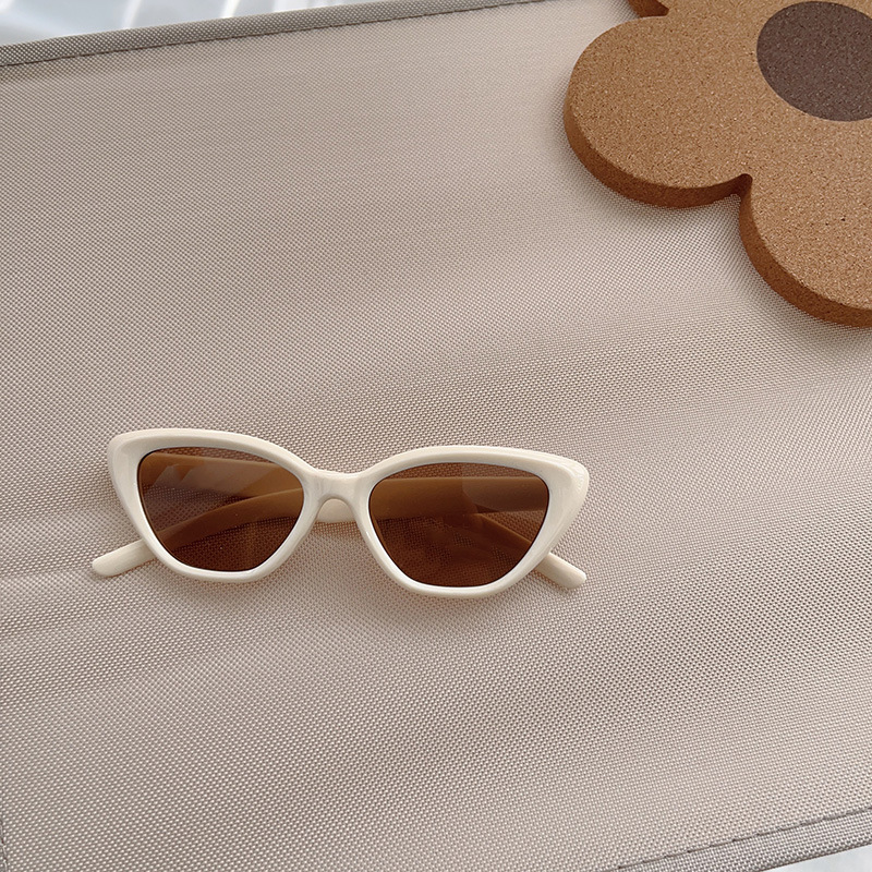 45g Weight Full Frame Glasses Structure Sunglasses Classification UV400 Protection, Acrylic Lens Material Cat Eye Glasses Style Holiday, Travel Occasion Solid Color Pattern Women's Gender Simple Style, Classic Style Style Simple Style Classic Style Solid Color UV400 Protection Acrylic Cat Eye Full Frame Kids Sunglasses 6