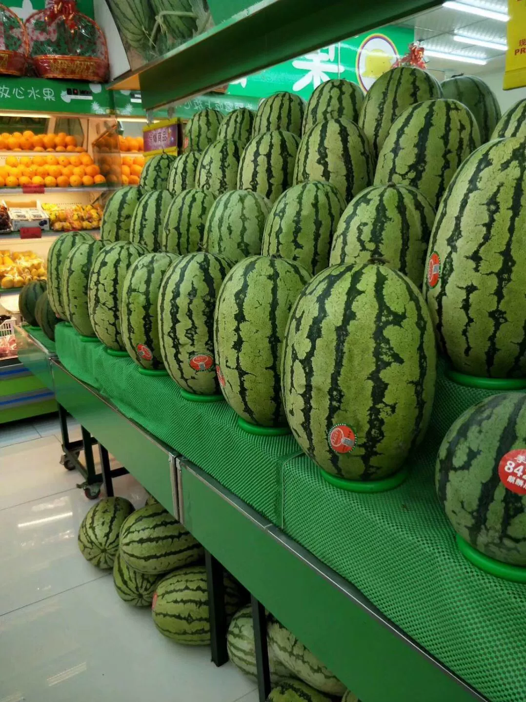 Стойка, баскетбольный мяч, пластиковое сиденье, кольца