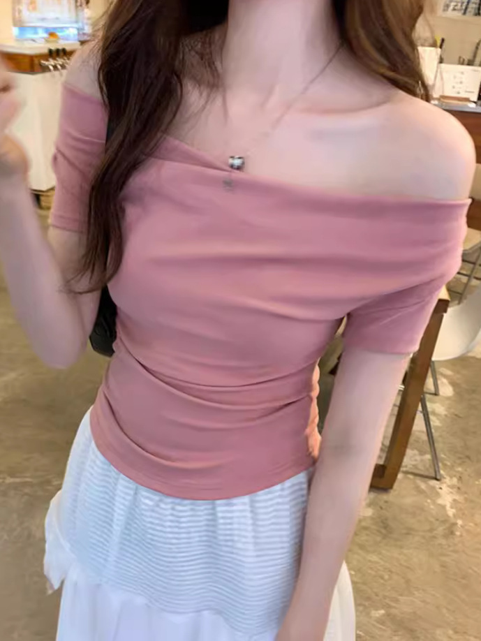 ファッションデザイン感セクシーな積み重ね襟がスリムに見える半袖の低いvネックtシャツの女性の夏のギャルの襟の短い上着