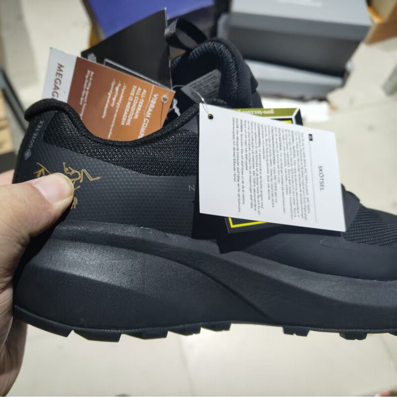 Putian Shoes, Pure Original Version of the Original Brand, Export Original Outdoor Hiking Shoes, Non-Slip Trail Sports Shoes, Original Label Putian Shoes, Pure Original Version of the Original Brand, Export Original Outdoor Hiking Shoes, Non-Slip Trail Sports Shoes, Original Label