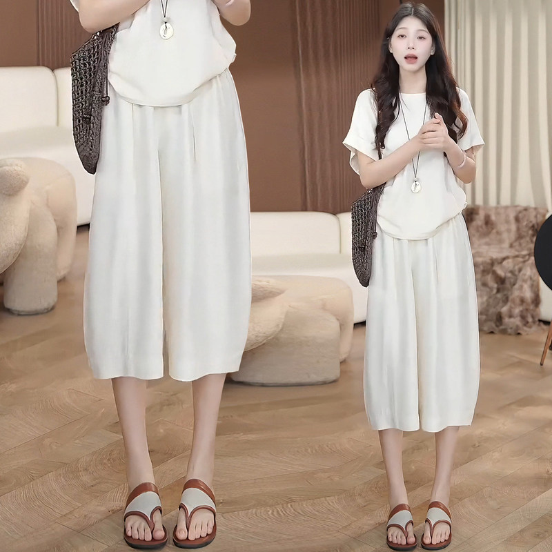 Apricot-colored acetate cropped pants for women, 2026 new summer thin casual pants, cool and wrinkle-resistant, curved wide-leg shorts Apricot-colored acetate cropped pants for women, 2026 new summer thin casual pants, cool and wrinkle-resistant, curved wide-leg shorts