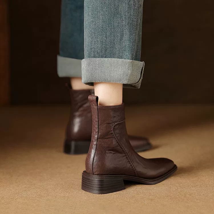 Французские ретро средние каблуки короткие сапоги женский 2024 новый осенний и зимний кожаный квадратный сапоги моды темперамент боковая молния сапоги Мартин