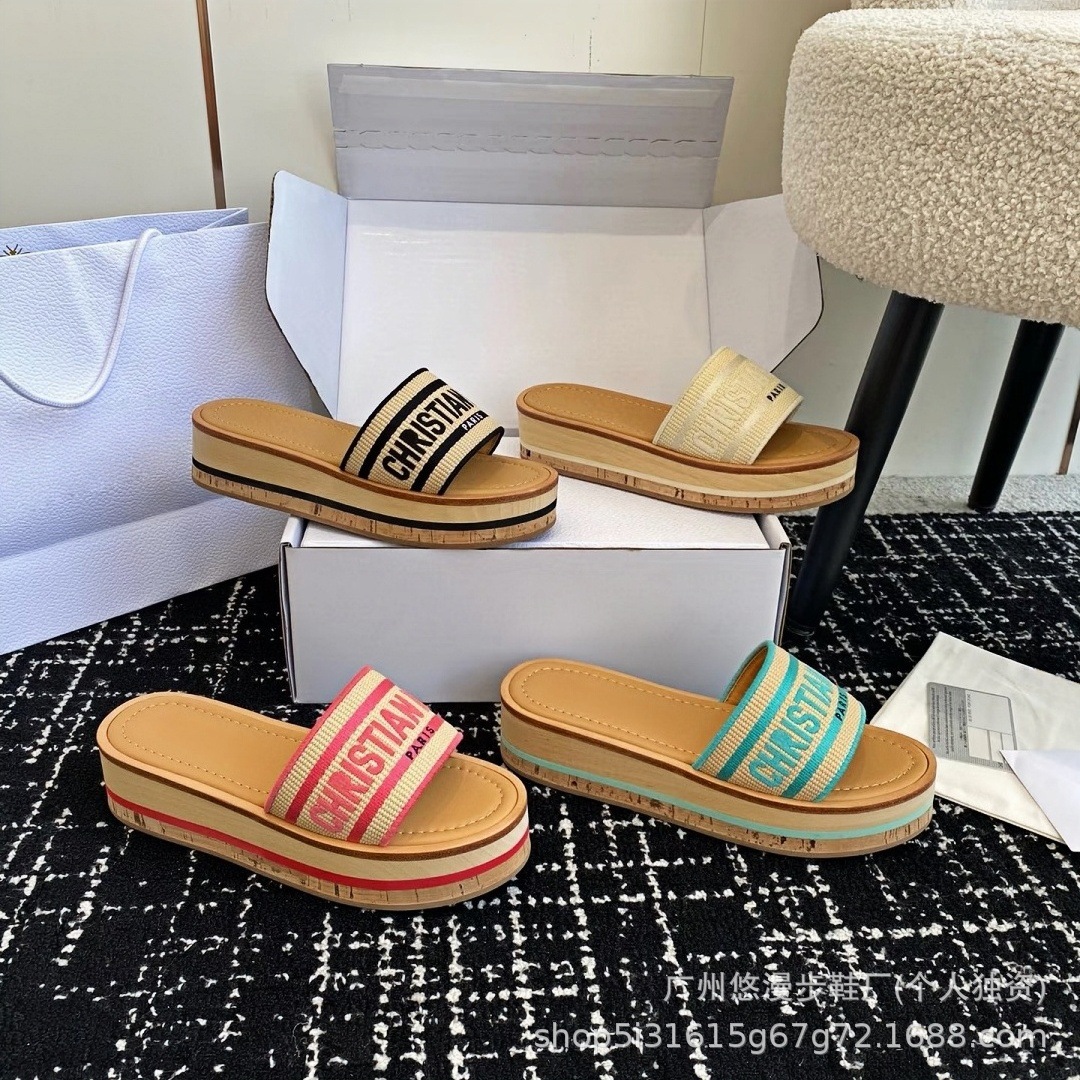 D letras zapatillas para mujeres de verano 2026 cuerdas de cáñamo casuales de fondo grueso versátil altura de playa zapatillas frías