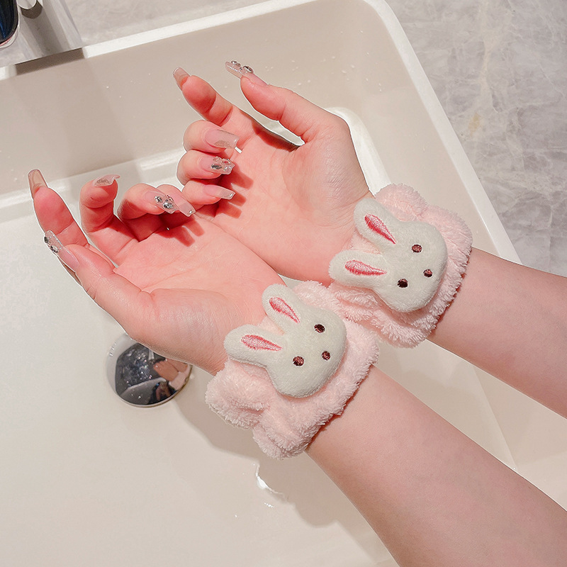 Diadema de felpa de dibujos animados 2025, antideslizante, para maquillaje o spa, estilo lindo