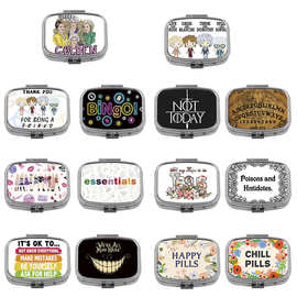 英文语录便携式合金药盒分格两格收纳盒化妆镜折叠避光密封药丸盒
