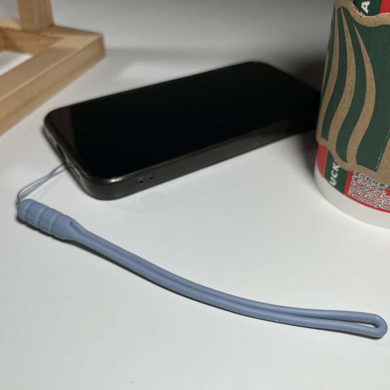 携帯電話のストラップの手首の短い携帯電話のチェーンの鍵のuディスクの部品の液体のシリカゲルのエアポッドプロの2ストラップを適用します。|undefined