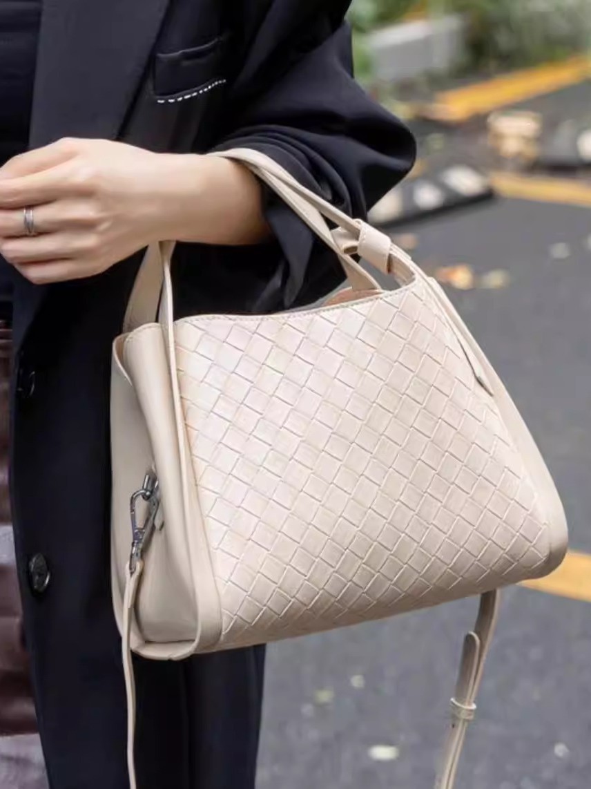 Bolso de mujer nuevo tejido nubes bolso de mano de gran capacidad de moda alta mochila bolso de hombro bolso de viaje