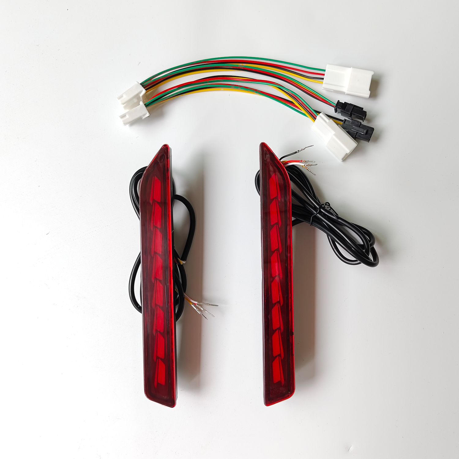 Suitable for Toyota RAV4, Rongfang, and Weilanda rear bumper lights, 2026 model RAV4 Weilanda brake lights, sequential plug-in type