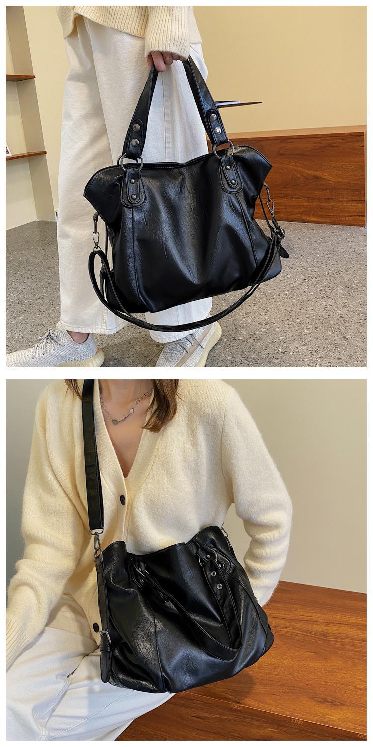 Frau Mittel Pu-Leder Einfarbig Klassischer Stil Reißverschluss Tragetasche display picture 5