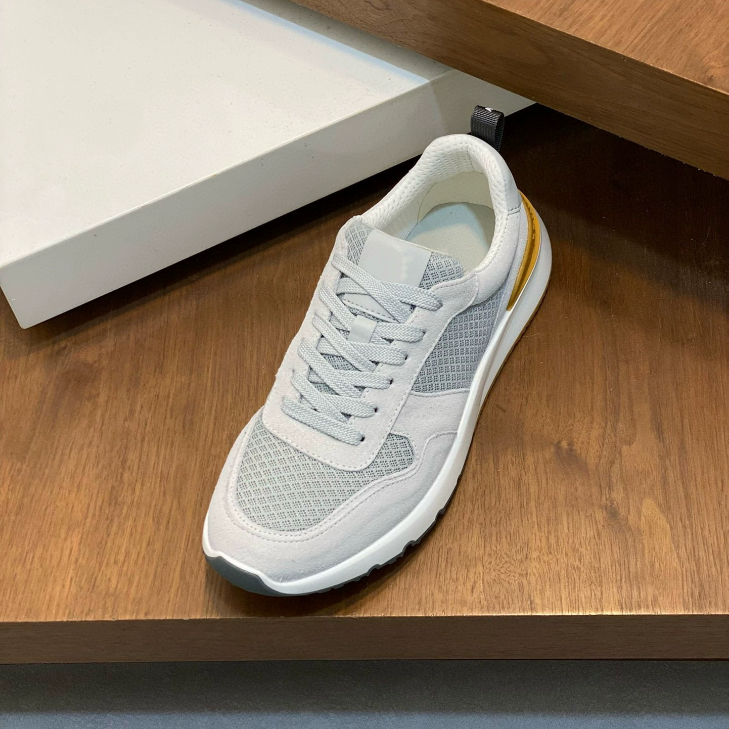 Удобная модная мужская обувь на толстой подошве, новая дышащая повседневная обувь для молодежи, европейские модные кроссовки.