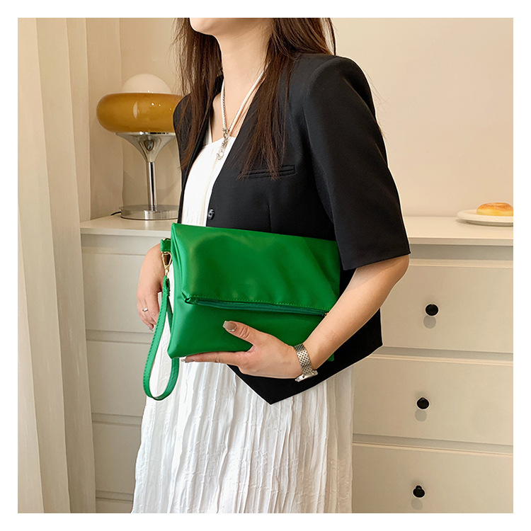 Women's Small All Seasons Pu Leather Solid Color Fashion Square Magnetic Buckle Clutch Bag display picture 11