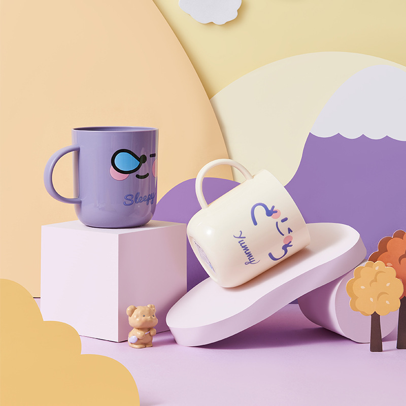 Cute taza de enjuague de dibujos animados taza de enjuague de dientes taza sonriente de niños taza de plástico dormitorio taza de enjuague de boca taza de cepillo de dientes