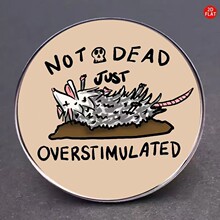 跨境没有死只是受了过度刺激胸针卡通负鼠别针金属合金徽章配饰