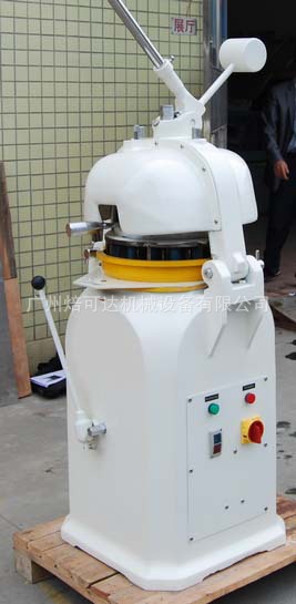 广州厂家直销bakestar商用30粒半自动面团分割滚圆机、分块搓圆机