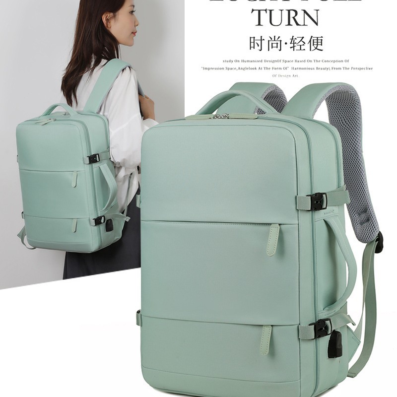 Capacious luggage storage system for traveling