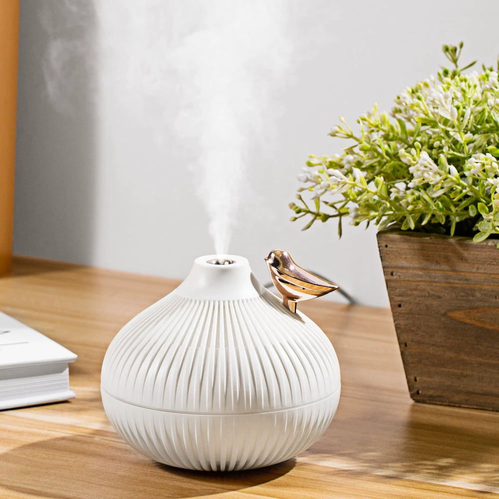 Humidifier (compact) 116×116×103 mm, silent desktop diffuser — 3 colors, bedroom & office table light