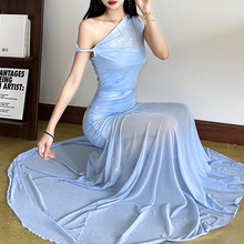 跨境欧美风2025春季新款女装纯色打底上衣轻盈单肩连衣裙两件套
