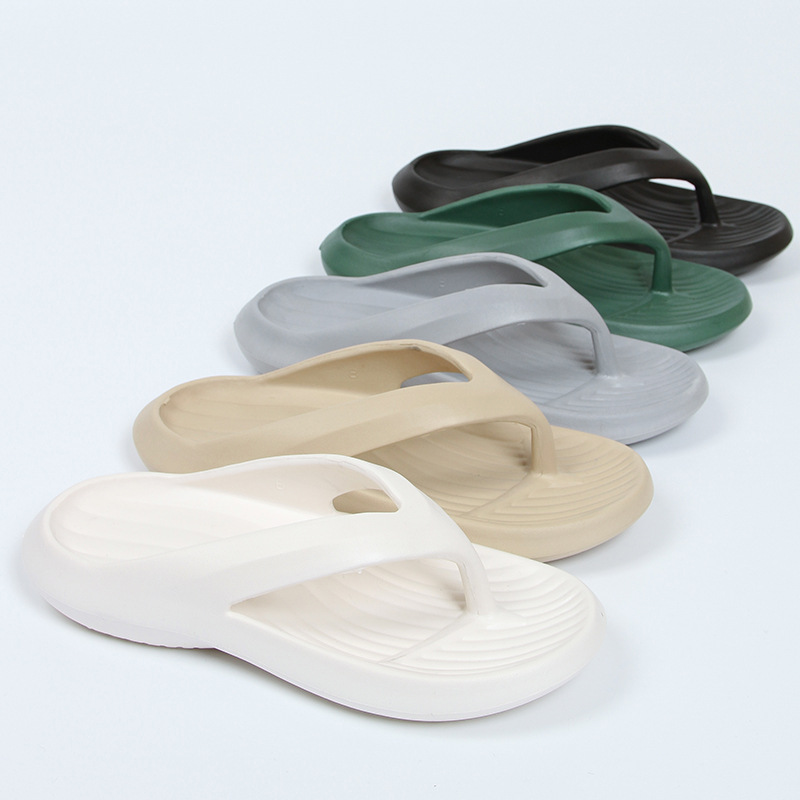 Flip-Flops Men's Travel Popular Fashion Summer Bathing Bathroom Outdoor Non-Slip Student Outer Wear Summer Beach Slippers