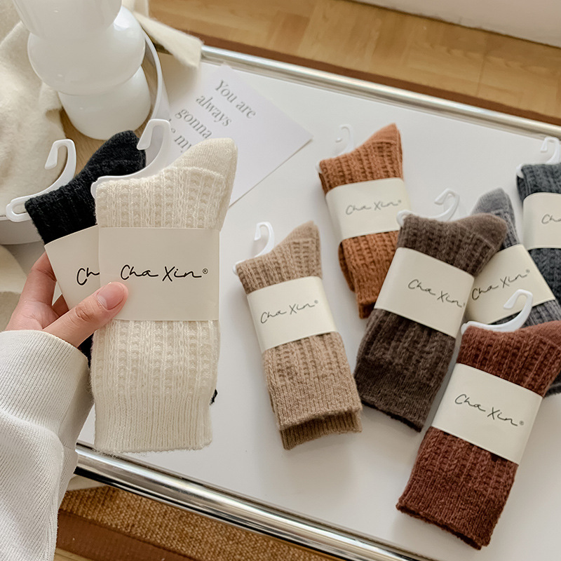 Patrón de cáñamo de otoño e invierno de cachemira de las mujeres calcetines de pelo de las mujeres de media pantorrilla de lana de color sólido grueso calcetines Mori calcetines