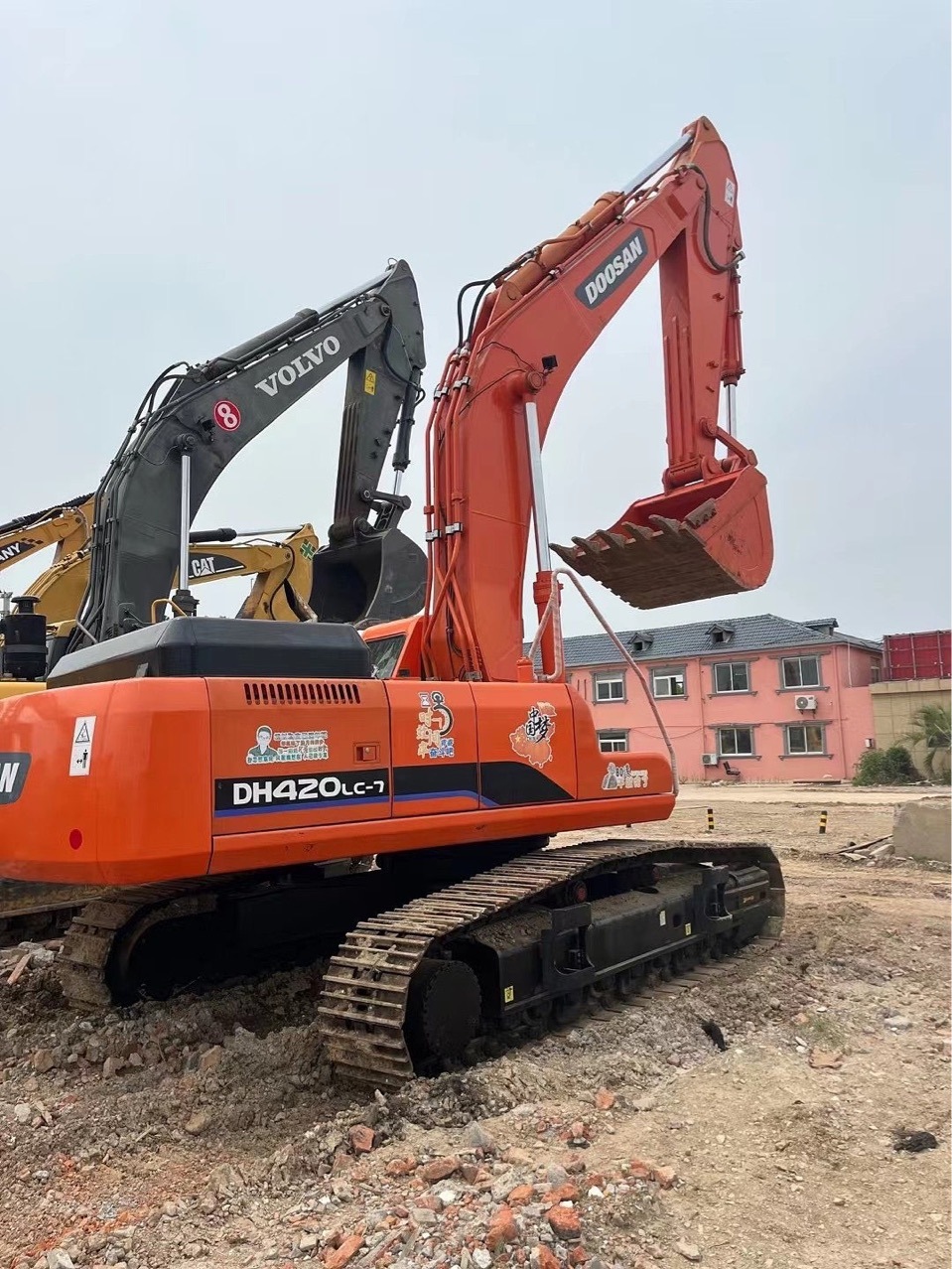 Excavadora de segunda mano Doosan 420 con cabeza de trituración original