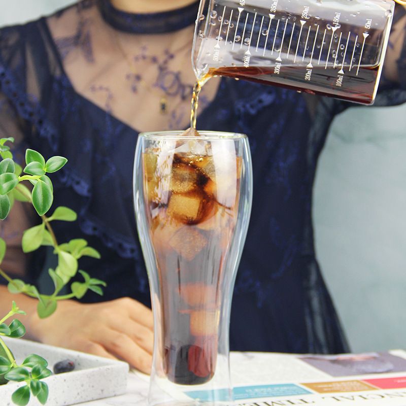Fábrica al por mayor de vidrio de borosilicato de doble capa de vidrio espesado transparente cintura-apretado taza de cola taza de cerveza taza creativa