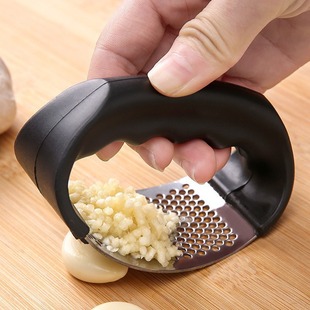 Cross-Border Garlic Press Curved Garlic Press Garlic Masher Household Stainless Steel Manual Pestle Garlic Grinder Kitchen Tool