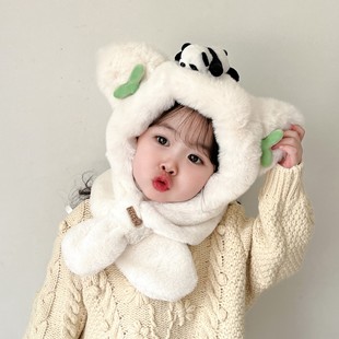 Children's Hat and Scarf All-In-One Autumn and Winter Two-Piece Set, Warm and Cute Thickeneded Baby Hat, Ear Protection Hat for Boys and Girls in Winter