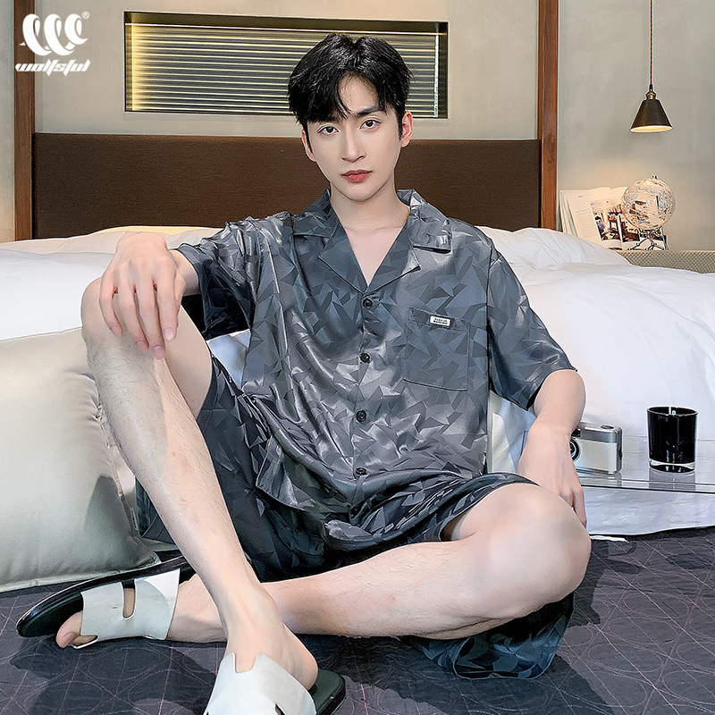 Pajamas Men's Summer Thin Ice Silk Short-sleeved Diamond Pattern Luxury Silk plus size Men's Light Luxury Home Clothes suit Pajamas Men's Summer Thin Ice Silk Short-sleeved Diamond Pattern Luxury Silk plus size Men's Light Luxury Home Clothes suit
