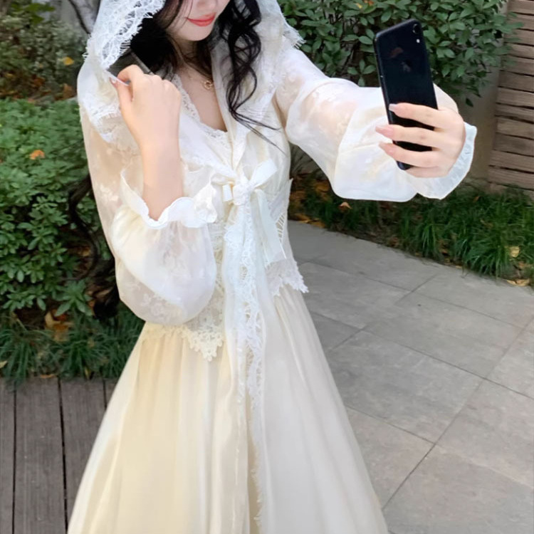 Listening to the Snow in the Stream, Elegant Lace Multi-Wear Hooded Design V-Neck Waist-Cinching Long Dress Listening to the Snow in the Stream, Elegant Lace Multi-Wear Hooded Design V-Neck Waist-Cinching Long Dress