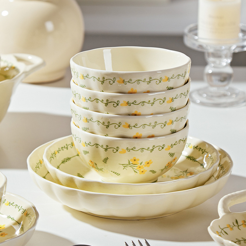 Cream-Colored Underglaze Color Glaze Household Tableware Set 2026 New Model with a High-End and Beautiful Appearance, Including Rice Bowls, Noodle Bowls, and Soup Bowls