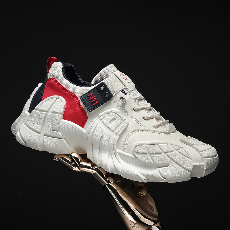 2025 otoño nuevos zapatos de skate casuales deportivos con suela gruesa zapatos de estilo de cuero de Hong Kong zapatos de pan de tamaño grande zapatos Gump zapatos para hombres