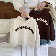 男童字母连帽卫衣2025春秋男孩日系帅气帽衫宽松儿童米色上衣街头