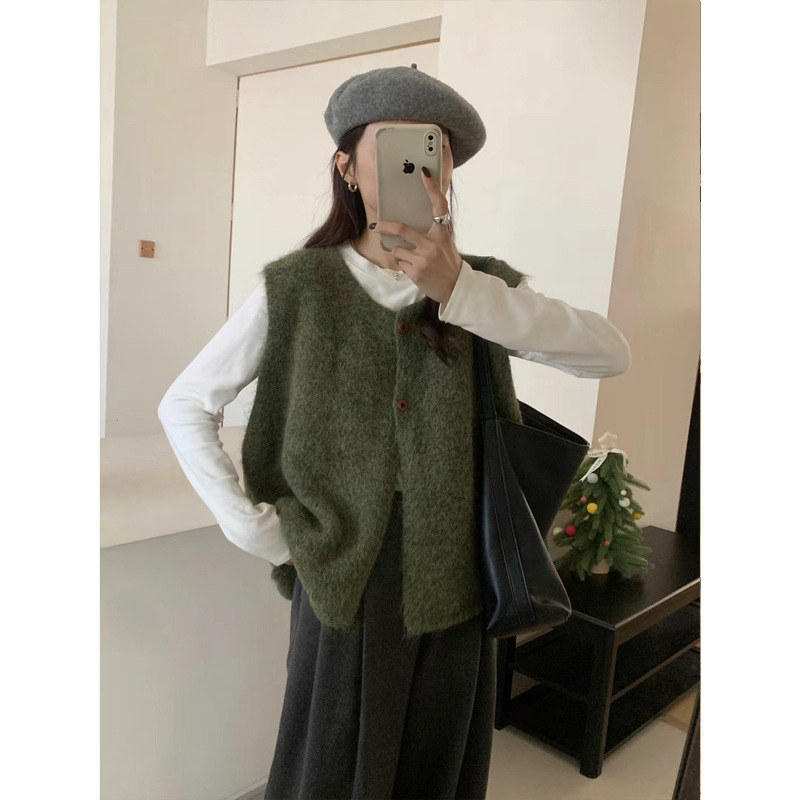 Korean-Style Lazy Style Soft Sleeveless Knit Vest for Women, Autumn and Winter Korean Version Loose Layered Vest Sweater