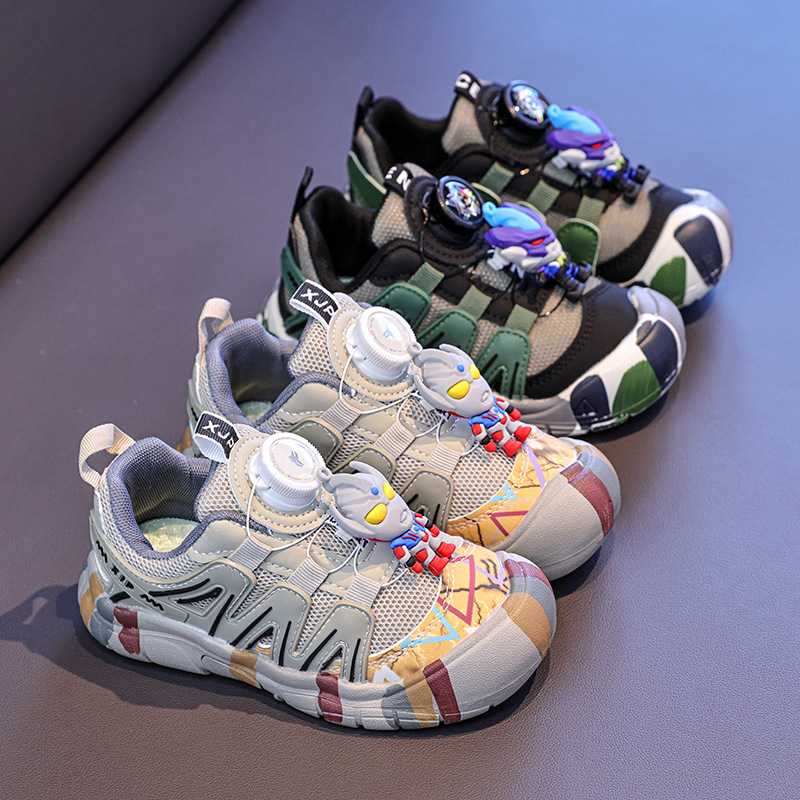 Ultraman Shoes 2025 Spring and Autumn New Children's Hiking Shoes Boys Breathable Rotating Buckle Sports Shoes Baby Shoes
