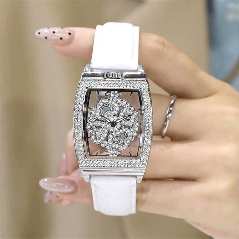 Orologio Wolesale Poker Goddess Nuovo Modello, Quadrante Rotante Trasparente Cavo con Finitura a Barile, Elegante Orologio da Donna con Pietre di Pietra_voghion.com