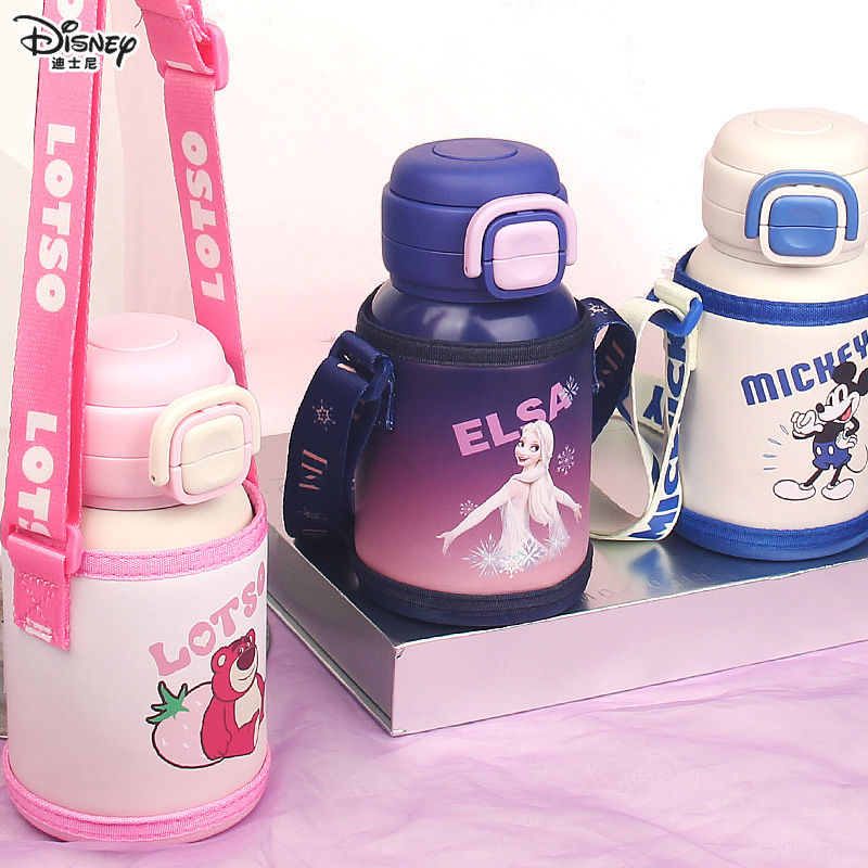 Термос-кружка Strawberry Bear Ice and Snow 316 из пищевой стали для учеников начальной школы, девочек, малышей и младенцев, с двойным назначением: для прямого питья и с трубочкой.