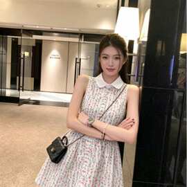 骗生女孩系列）经典小马刺绣粉色碎花亲子款连衣裙